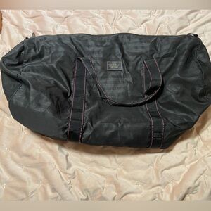 VS Duffel bag